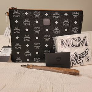 MCM WRISTLET ZIP POUCH IN VISETOS